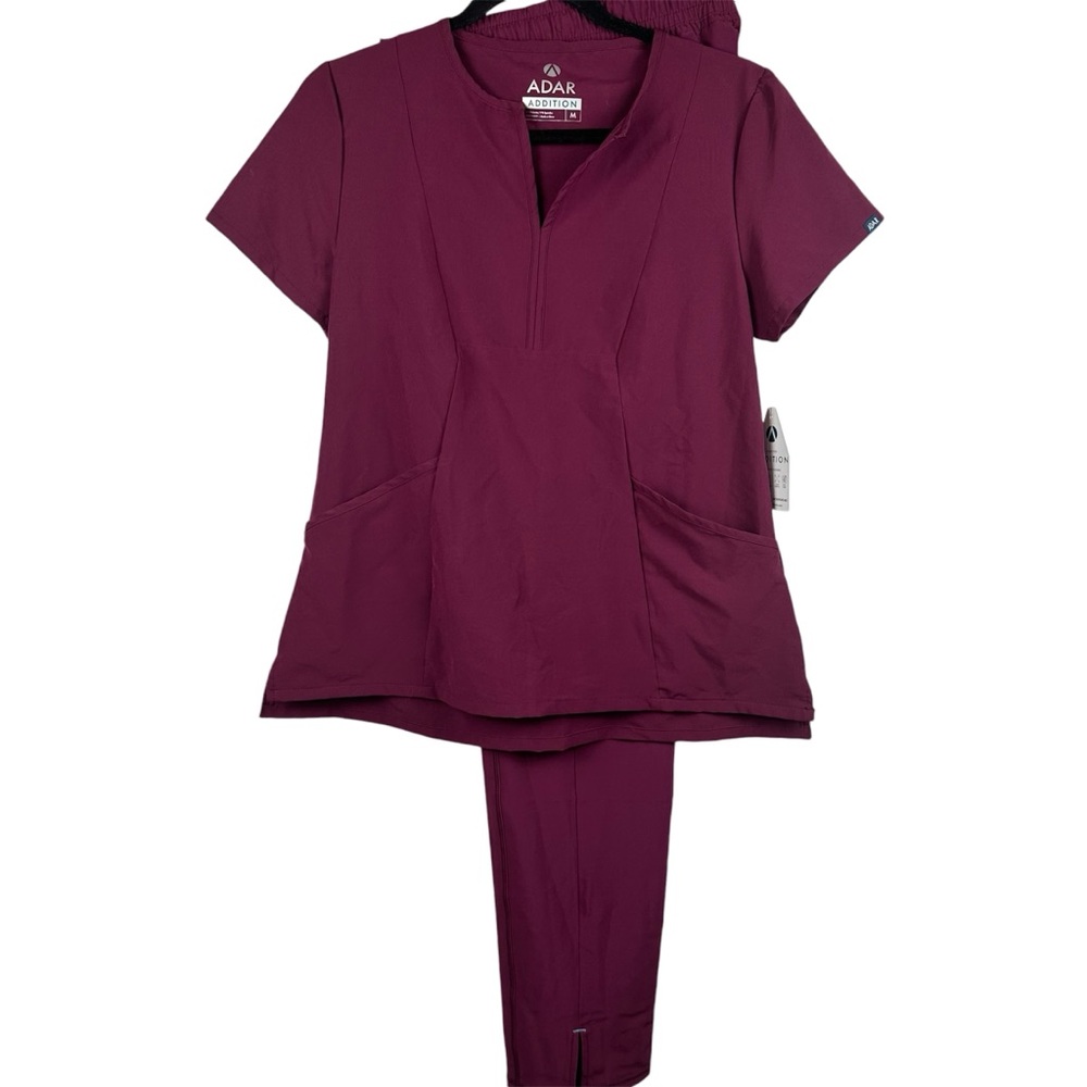 ADAR PLUM SCRUB TOP SIZE M.  SCRUB STAR YOGA SCRUB PANTS SMALL